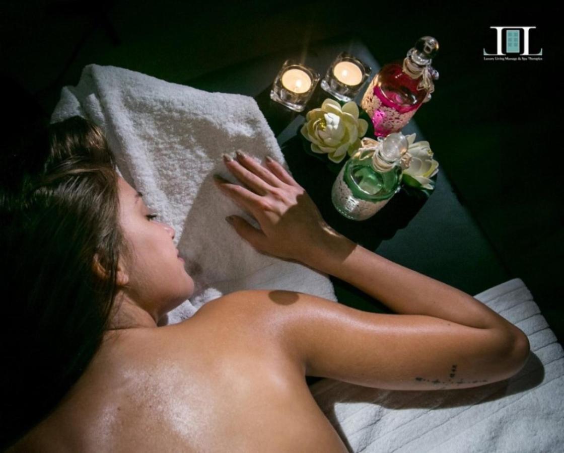 Luxury Living Apartments And Spa Tesalonika Bagian luar foto