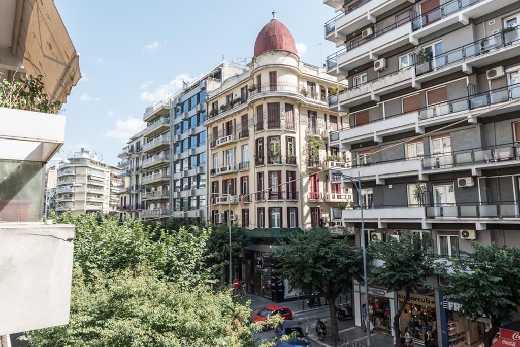 Luxury Living Apartments And Spa Tesalonika Bagian luar foto